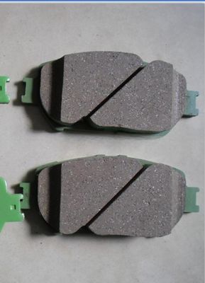 Pades de travão cerâmicos de desempenho garantido 04465-33320 para Toyota Camry 2.4 MCV30 ACV30