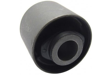 Land Cruiser J6 NR Suspensão Arbusto inferior 48702-60040 Para melhor manuseio