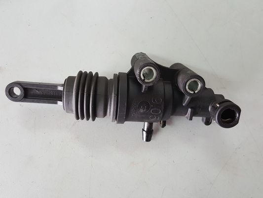 Instalação de automóveis Ford Ranger Mazda BT50 Embreagem Master Cylinder Assembly AB39-7A543-AD