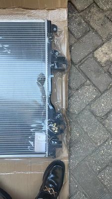 Land Cruiser 150 Radiador de arrefecimento automático 16400-30300 Para Toyota Prado 3.0 TDI