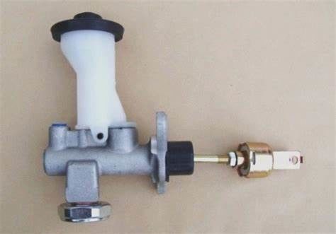 cilindro principal de embreagem de alto desempenho para Toyota Landcruiser 90 KZJ185 31410-35320