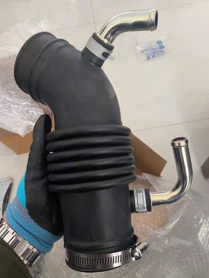 16578-VB001 OE NO. Mangueira de admissão de ar para Nissan Patrol TB45 4.5L 6 cilindros de gasolina 1997-2004