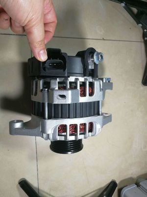 OE NO. 37300-03300 Alternador de carro para Hyundai i10 i20 Excelente desempenho