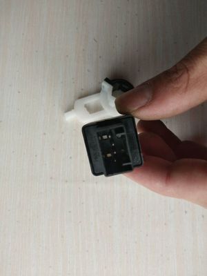93810-3S700 Interruptor de luz de travão para 2015- Hyundai Accent I20 Tucson Kia Rio Ano 2015-