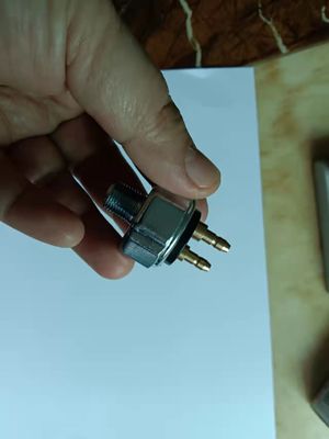 35350-538-305P Interruptor de luz de travagem para Suzuki 7.1294 Referência NÃO