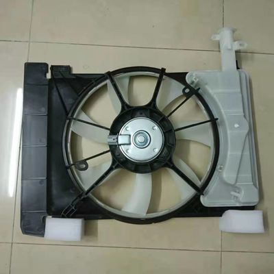 1.3 Ventilador para Toyota Yaris Vois 2013-2016 Modelo de carro 16711-0M110