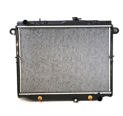 Top- Auto radiador de montagem ADT398102 para Toyota Lexus Landcruiser 100 16400-50210