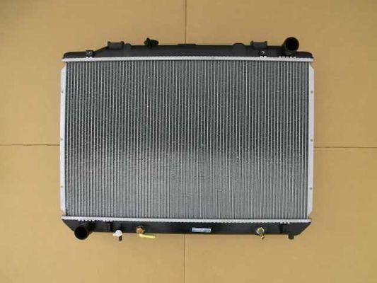 Excelente radiador do motor Toyota 3.0 D para 96-98 Toyota Townace Liteace CR40/41/50/51