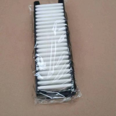 13780-67M00 Elementos de filtro de ar Suzuki Celerio 2014 Filtro de ar automotivo