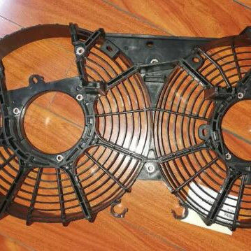 16711-30081 16711-30082 Capa do ventilador para Toyota Hiace 2014 OE NO. Garantida